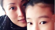 揭秘九十年代的“花瓶密斯”：幻影与骗局交叉的陌头传奇袭胸杨幂装聋作哑人格比郑爽还差的他被歌手海泉实名爆料！（）及李明德随处吐痰 奢牌装束引争议